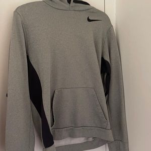 Nike sweater really good condition only worn a few times